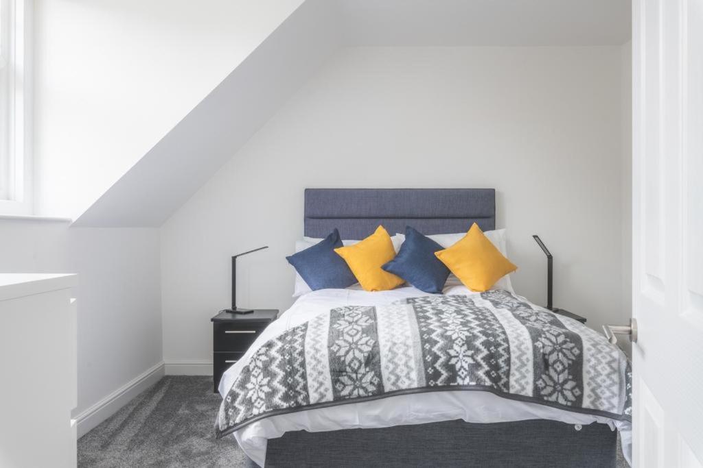 Coast View Luxury Apartment Lyme Regis Esterno foto